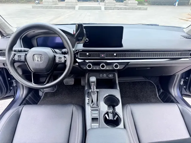 Honda Civic — Фото автомобиля 16