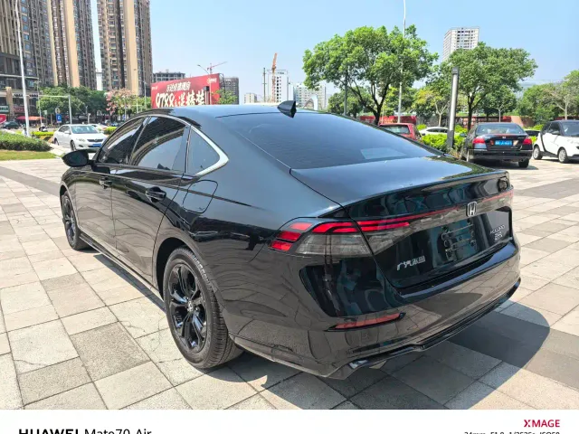 Honda Accord — Фото автомобиля 4