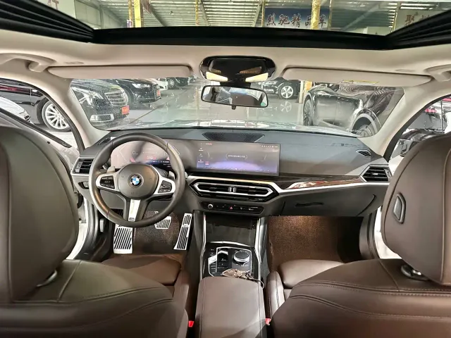 BMW 3 Series — Фото автомобиля 14