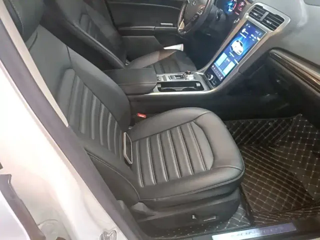 Ford Mondeo — Фото автомобиля 24