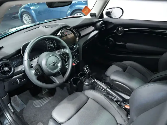 MINI Hatch — Фото автомобиля 12
