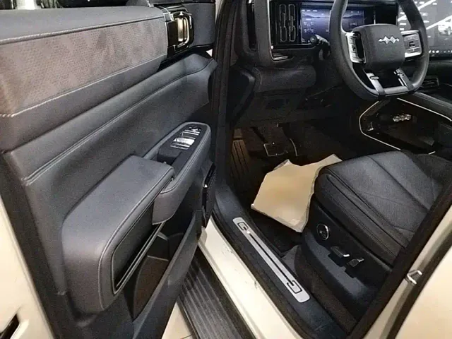BYD FangChengBao Leopard 5 — Фото автомобиля 15