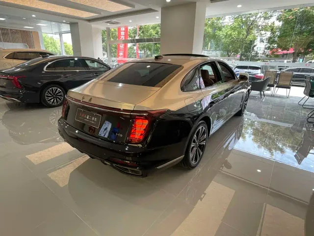 Hongqi H9 — Фото автомобиля 12