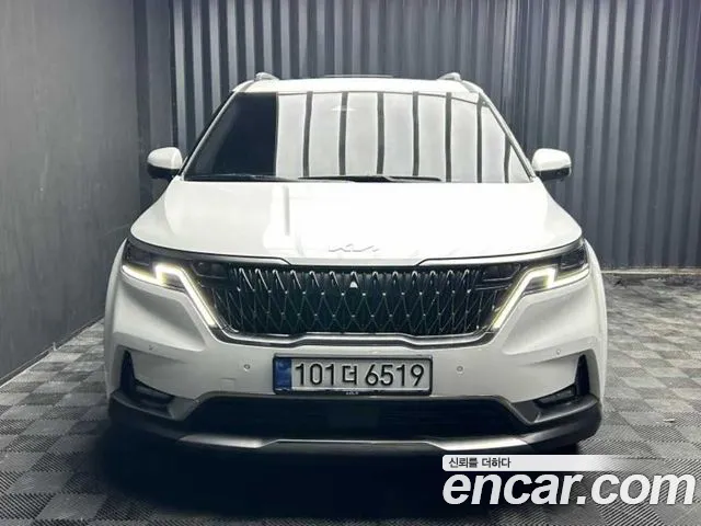 Фотография автомобиля — Kia Canival