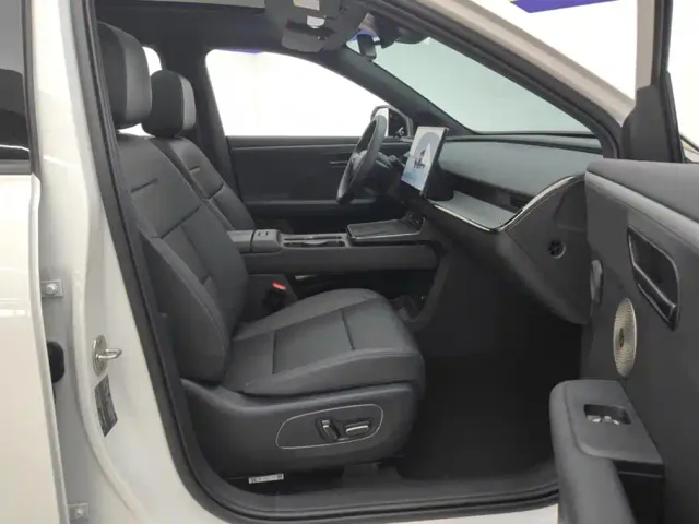Toyota BoZhi 3X — Фото автомобиля 8