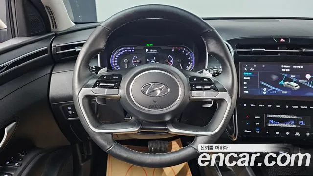 Hyundai Tucson Tucson (NX4) Бензин 1.6 турбо 2WD — Фото автомобиля 13