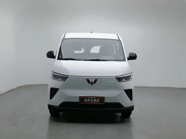 Wuling Yangguang — Фото автомобиля 3