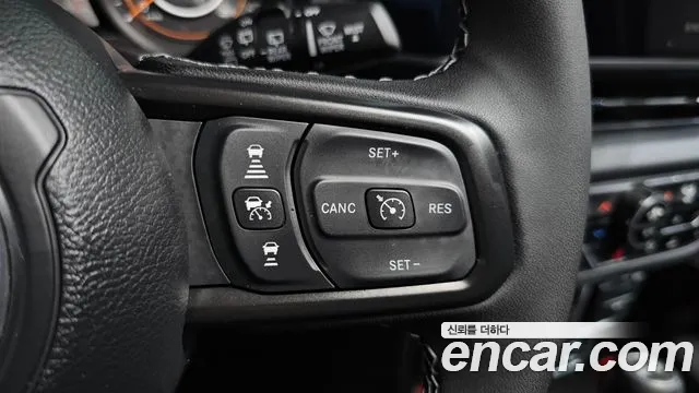 Jeep Wrangler JL — Фото автомобиля 19