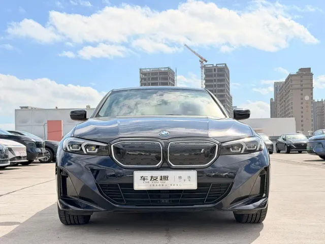 BMW i3 — Фото автомобиля 2