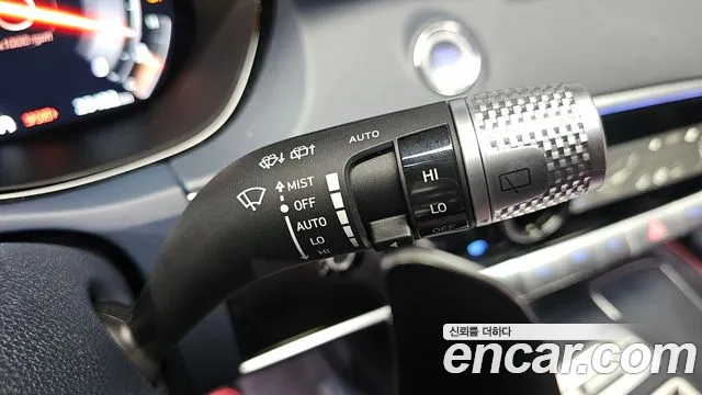 Genesis GV70 — Фото автомобиля 27