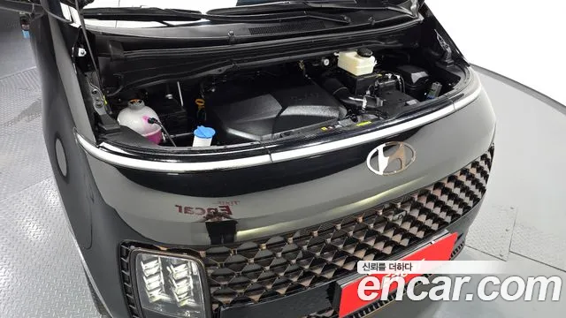 Hyundai Staria Staria 4WD Lounge 9 мест — Фото автомобиля 6
