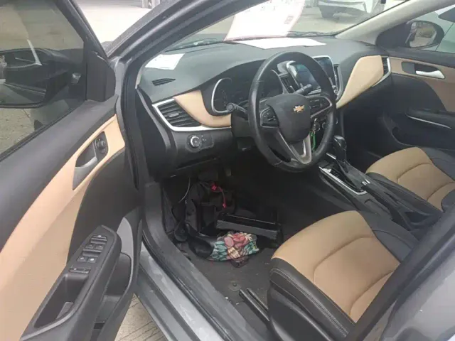 Chevrolet Monza — Фото автомобиля 15