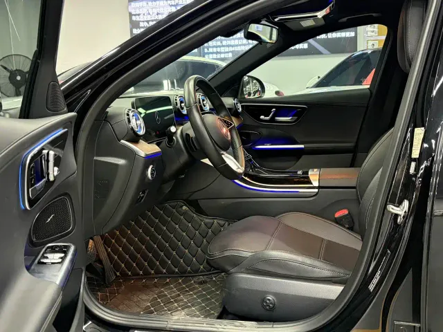 Mercedes-Benz C-Class — Фото автомобиля 6
