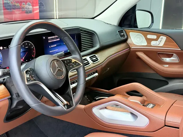 Mercedes-Benz GLE-Class — Фото автомобиля 5