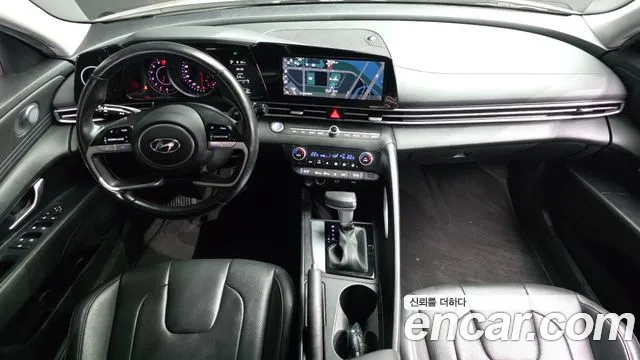 Hyundai Avante CN7 — Фото автомобиля 10