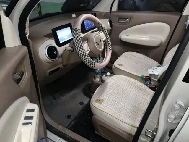 Wuling Hongguang Mini EV — Фото автомобиля 12