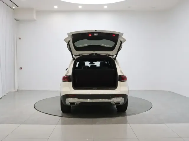Mercedes-Benz GLB-Class — Фото автомобиля 10