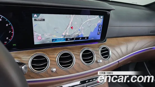 Mercedes-Benz E-Class W213 — Фото автомобиля 15
