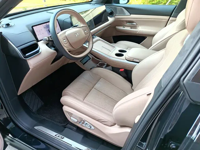 Xpeng G9 — Фото автомобиля 10