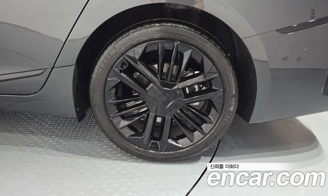 Kia K8 (New) Hybrid — Фото автомобиля 6