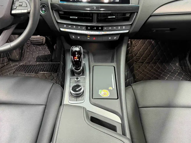 Cadillac CT5 — Фото автомобиля 22