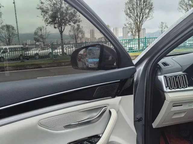 BYD Song PLUS — Фото автомобиля 6