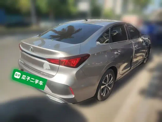 Changan Eado — Фото автомобиля 6