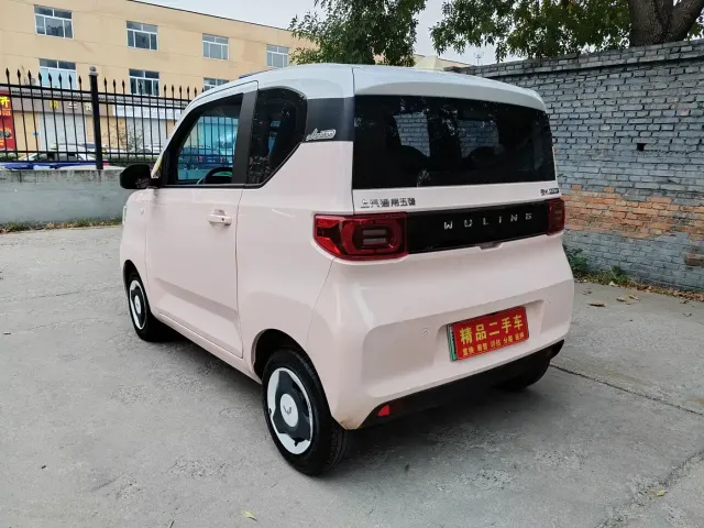 Wuling Hongguang Mini EV — Фото автомобиля 6