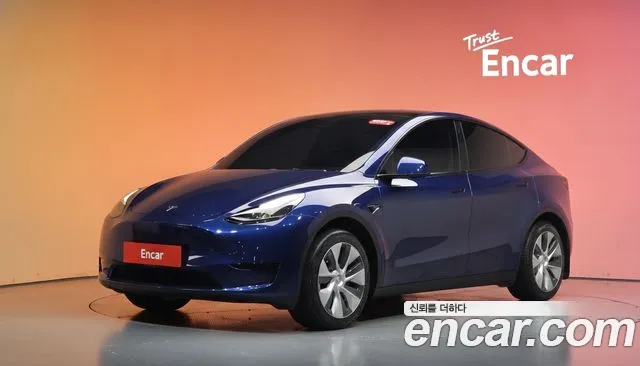 Фотография автомобиля — Tesla Model Y