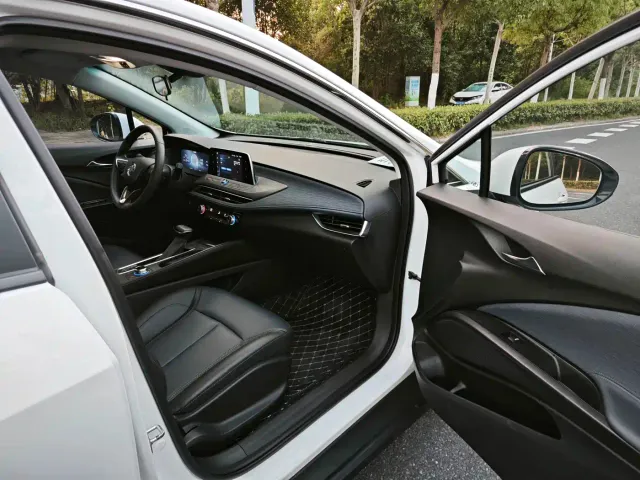 Buick Velite 6 — Фото автомобиля 16