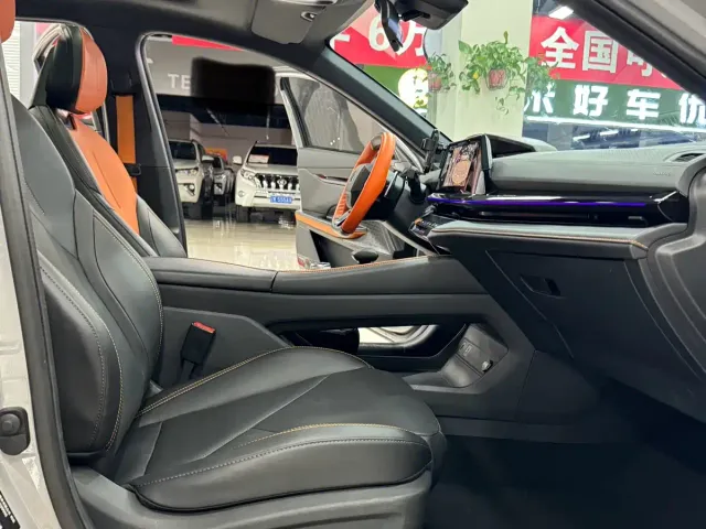 Changan UNI-V — Фото автомобиля 17