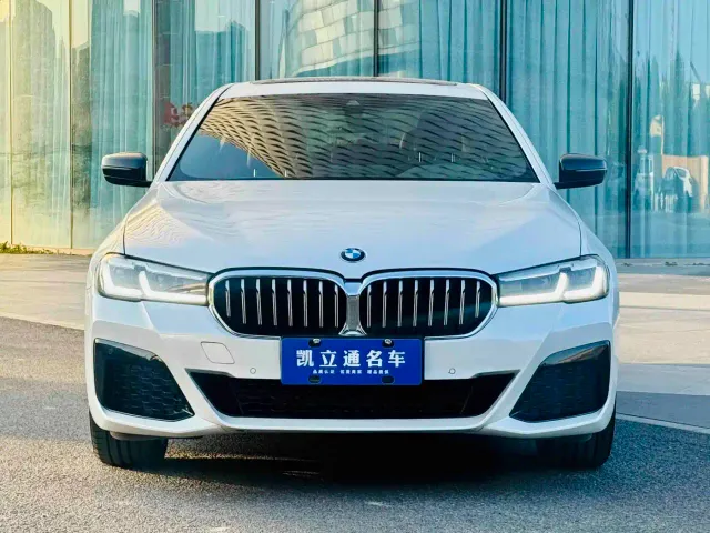 BMW 5 Series — Фото автомобиля 2