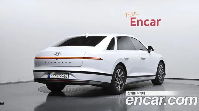 Hyundai Grandeur GN7 — Фото автомобиля 2