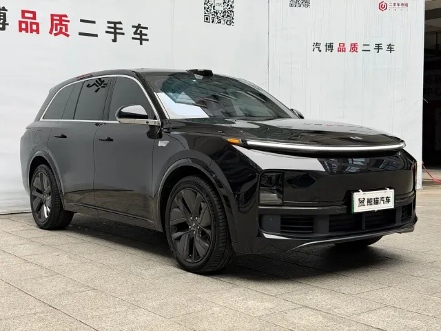 Li Auto L8 — Фото автомобиля 3
