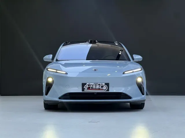 Nio ET5 — Фото автомобиля 3