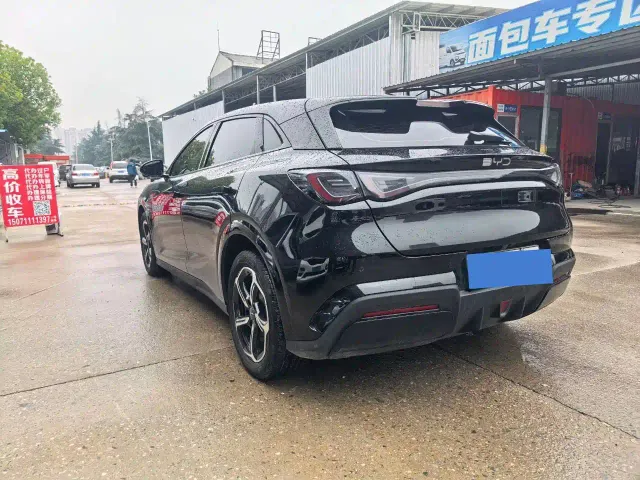 BYD Seal 06 GT — Фото автомобиля 11