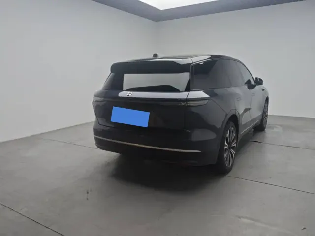 Nio ES8 — Фото автомобиля 5