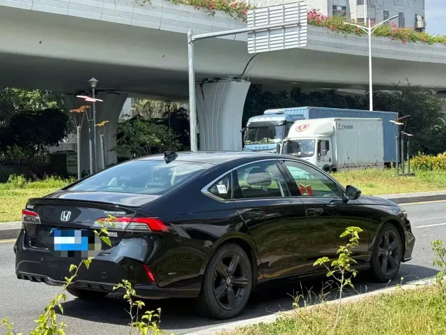 Honda Inspire — Фото автомобиля 4