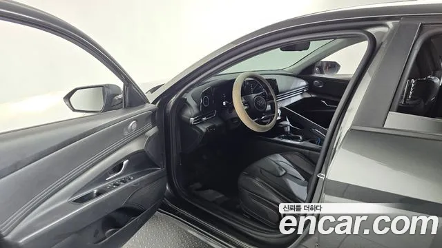 Hyundai Avante CN7 — Фото автомобиля 15