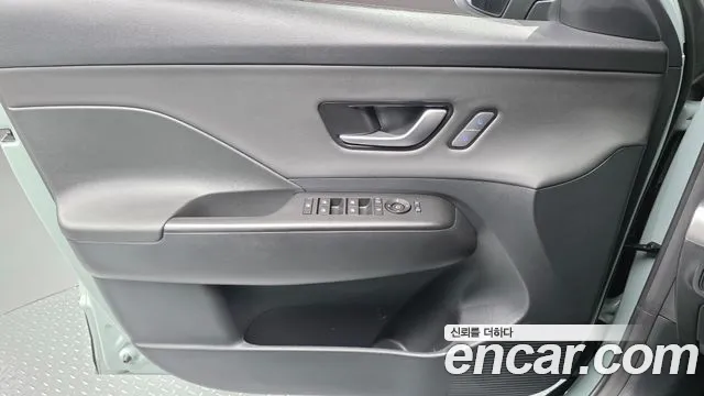 Hyundai Kona Kona (SX2) Бензин 1.6 Turbo 4WD — Фото автомобиля 24
