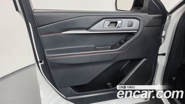 Ford Explorer — Фото автомобиля 13
