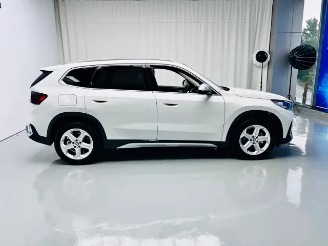 BMW X1 — Фото автомобиля 5