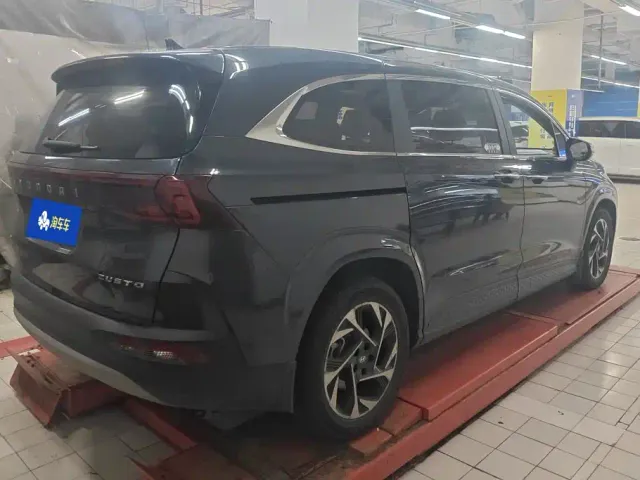 Hyundai Custo — Фото автомобиля 3