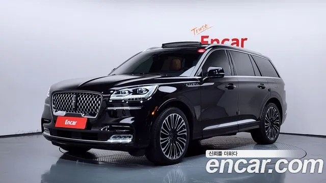 Фотография автомобиля — Lincoln Aviator