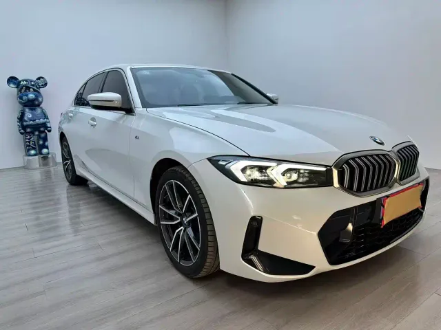 BMW 3 Series — Фото автомобиля 2