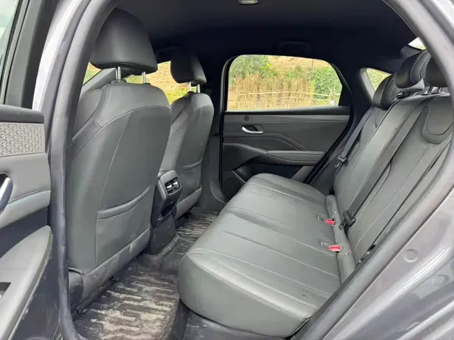 BYD Qin PLUS — Фото автомобиля 6