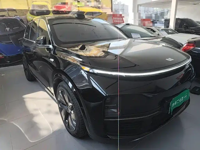 Li Auto L8 — Фото автомобиля 3