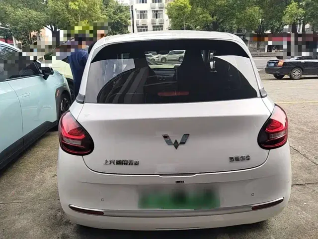 Wuling Bingo — Фото автомобиля 5
