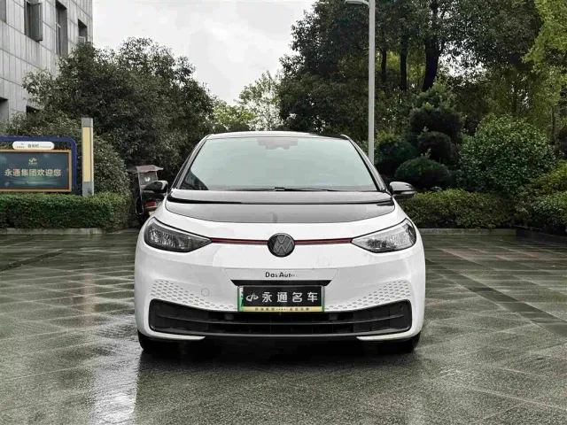 Volkswagen ID.3 — Фото автомобиля 2