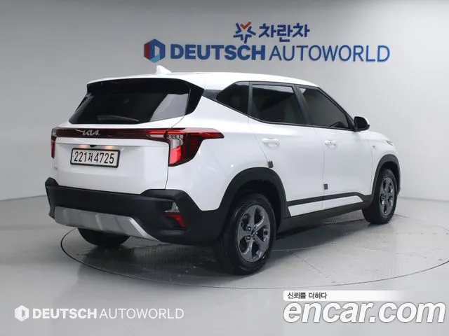Kia Seltos Новый Seltos Бензин 2.0 2WD — Фото автомобиля 2